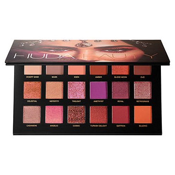 Huda Beauty Desert Dusk...